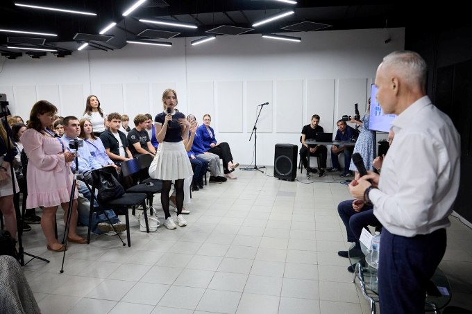 Новини Харкова: Ігор Терехов зустрівся зі студентами Дніпра